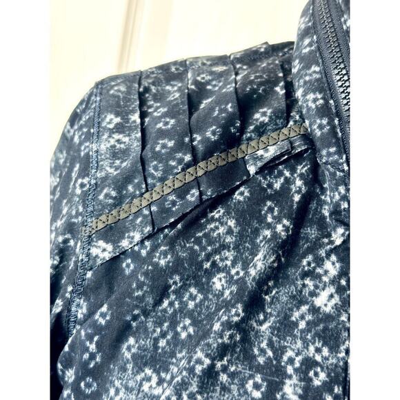 Lululemon Navy Full Zip Concealed Hood Lightweight Jacket Women's Size 6 - Picture 7 of 11